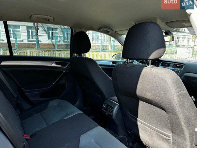 Черный Фольксваген e-Golf, объемом двигателя 0 л и пробегом 134 тыс. км за 7990 $, фото 28 на Automoto.ua
