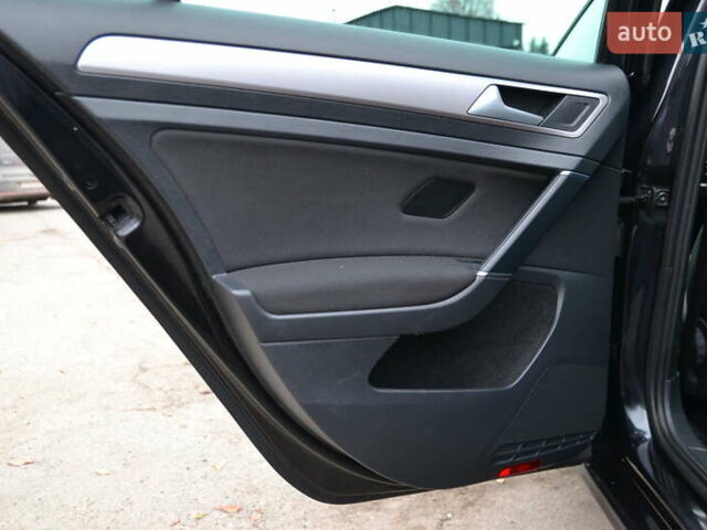 Черный Фольксваген e-Golf, объемом двигателя 0 л и пробегом 134 тыс. км за 8700 $, фото 17 на Automoto.ua