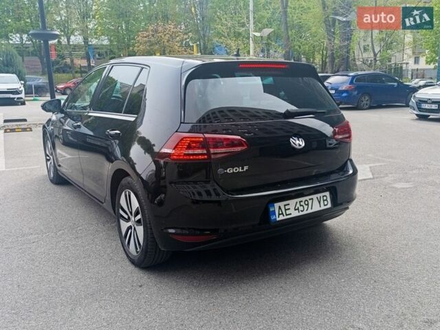 Черный Фольксваген e-Golf, объемом двигателя 0 л и пробегом 130 тыс. км за 9500 $, фото 4 на Automoto.ua