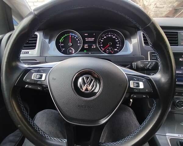 Чорний Фольксваген e-Golf, об'ємом двигуна 0 л та пробігом 82 тис. км за 9700 $, фото 3 на Automoto.ua