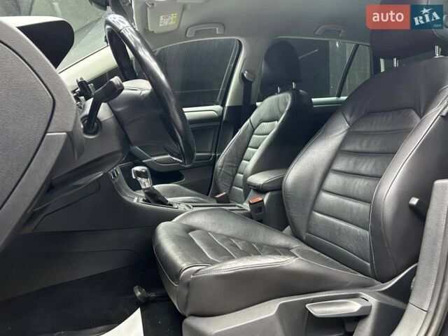 Чорний Фольксваген e-Golf, об'ємом двигуна 0 л та пробігом 95 тис. км за 10000 $, фото 6 на Automoto.ua
