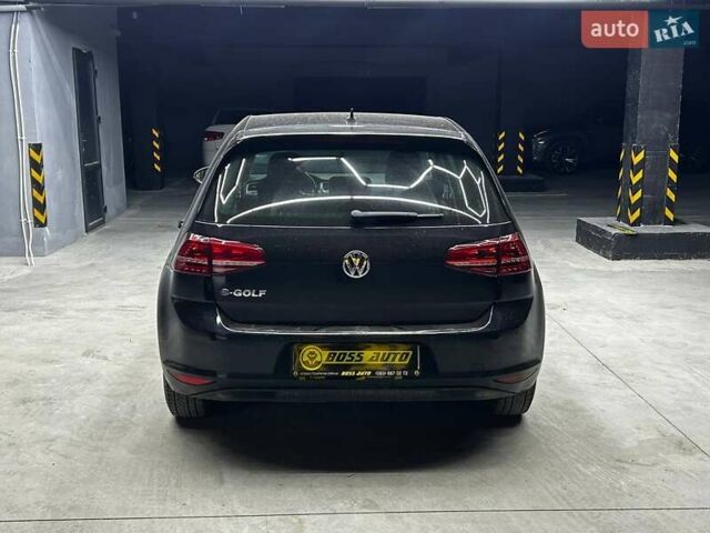 Черный Фольксваген e-Golf, объемом двигателя 0 л и пробегом 90 тыс. км за 11500 $, фото 4 на Automoto.ua