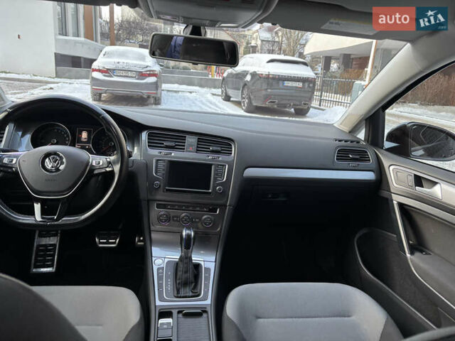 Чорний Фольксваген e-Golf, об'ємом двигуна 0 л та пробігом 50 тис. км за 10200 $, фото 10 на Automoto.ua