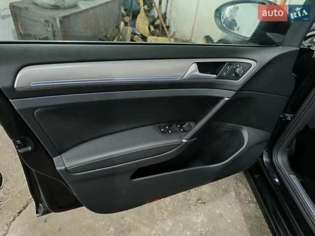 Черный Фольксваген e-Golf, объемом двигателя 0 л и пробегом 159 тыс. км за 8350 $, фото 21 на Automoto.ua