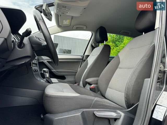 Черный Фольксваген e-Golf, объемом двигателя 0 л и пробегом 140 тыс. км за 8700 $, фото 16 на Automoto.ua