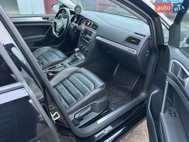 Черный Фольксваген e-Golf, объемом двигателя 0 л и пробегом 156 тыс. км за 7400 $, фото 12 на Automoto.ua