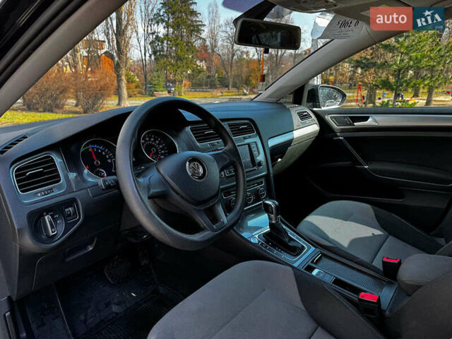 Черный Фольксваген e-Golf, объемом двигателя 0 л и пробегом 134 тыс. км за 7990 $, фото 15 на Automoto.ua