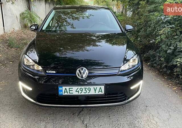 Черный Фольксваген e-Golf, объемом двигателя 0 л и пробегом 185 тыс. км за 10000 $, фото 18 на Automoto.ua