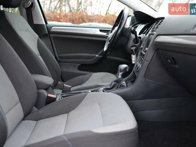 Черный Фольксваген e-Golf, объемом двигателя 0 л и пробегом 134 тыс. км за 8700 $, фото 23 на Automoto.ua