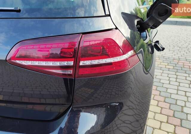 Черный Фольксваген e-Golf, объемом двигателя 0 л и пробегом 131 тыс. км за 9199 $, фото 10 на Automoto.ua