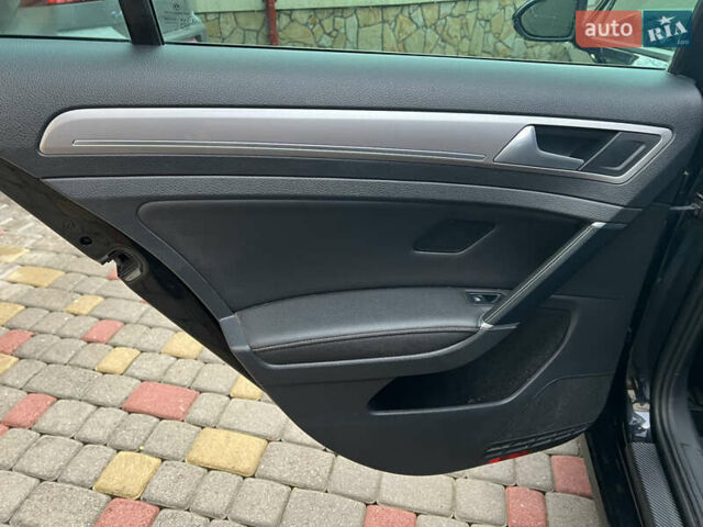 Чорний Фольксваген e-Golf, об'ємом двигуна 0 л та пробігом 130 тис. км за 7850 $, фото 18 на Automoto.ua