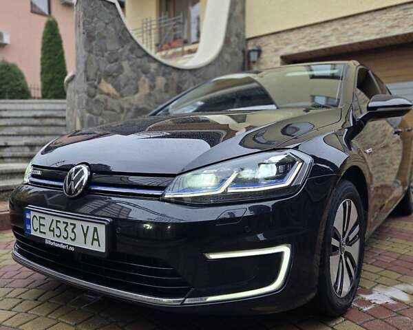 Черный Фольксваген e-Golf, объемом двигателя 0 л и пробегом 92 тыс. км за 17000 $, фото 1 на Automoto.ua