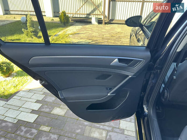 Чорний Фольксваген e-Golf, об'ємом двигуна 0 л та пробігом 51 тис. км за 13700 $, фото 17 на Automoto.ua