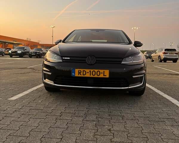 Чорний Фольксваген e-Golf, об'ємом двигуна 0 л та пробігом 166 тис. км за 14597 $, фото 7 на Automoto.ua