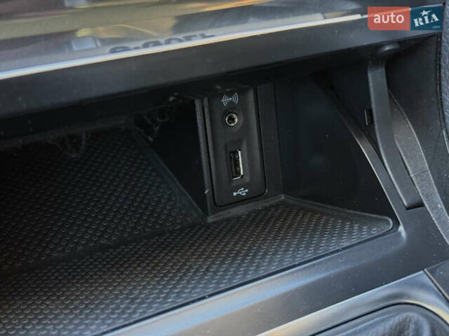 Черный Фольксваген e-Golf, объемом двигателя 0 л и пробегом 114 тыс. км за 12750 $, фото 40 на Automoto.ua