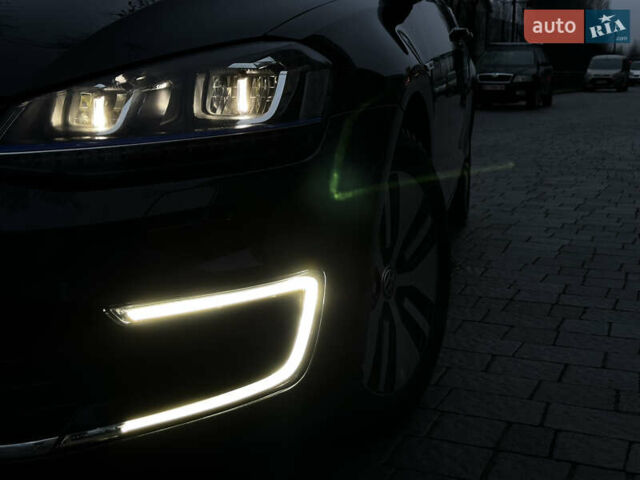 Черный Фольксваген e-Golf, объемом двигателя 0 л и пробегом 91 тыс. км за 8900 $, фото 14 на Automoto.ua