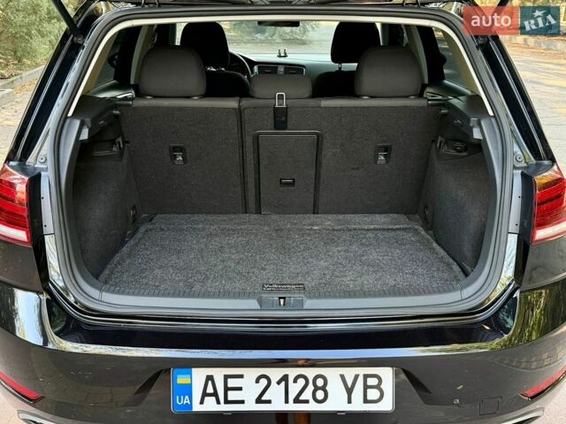 Чорний Фольксваген e-Golf, об'ємом двигуна 0 л та пробігом 135 тис. км за 11700 $, фото 17 на Automoto.ua