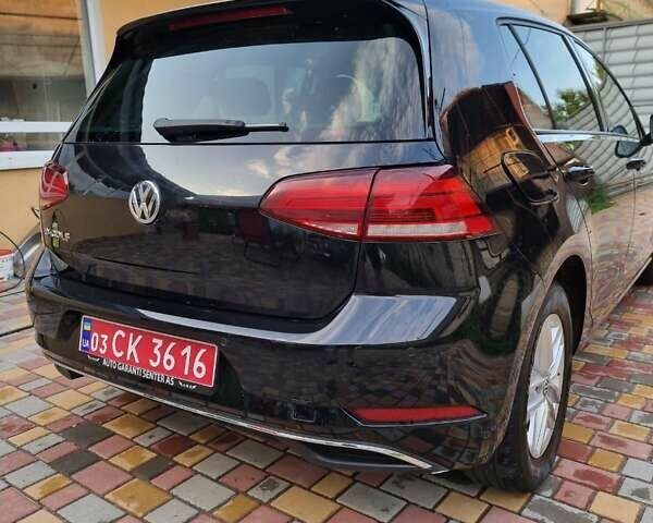 Черный Фольксваген e-Golf, объемом двигателя 0 л и пробегом 90 тыс. км за 19500 $, фото 9 на Automoto.ua