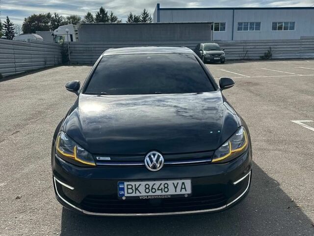 Черный Фольксваген e-Golf, объемом двигателя 0 л и пробегом 205 тыс. км за 13299 $, фото 14 на Automoto.ua