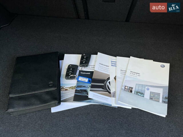 Чорний Фольксваген e-Golf, об'ємом двигуна 0 л та пробігом 51 тис. км за 13700 $, фото 34 на Automoto.ua