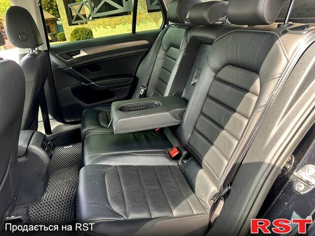 Черный Фольксваген e-Golf, объемом двигателя 0 л и пробегом 80 тыс. км за 12900 $, фото 11 на Automoto.ua