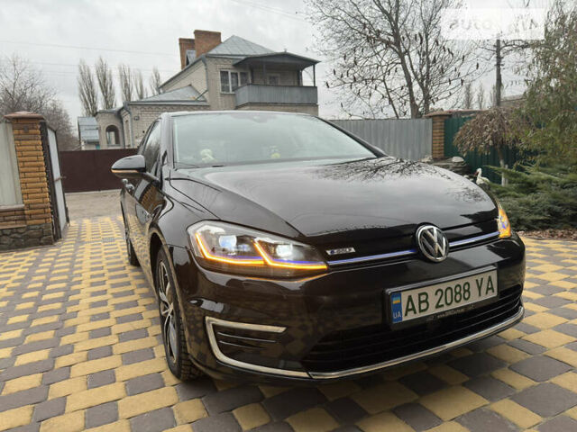 Чорний Фольксваген e-Golf, об'ємом двигуна 0 л та пробігом 89 тис. км за 17400 $, фото 31 на Automoto.ua