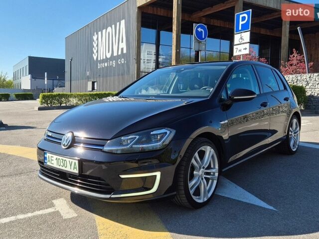 Чорний Фольксваген e-Golf, об'ємом двигуна 0 л та пробігом 166 тис. км за 14999 $, фото 1 на Automoto.ua