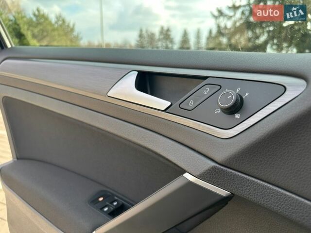 Чорний Фольксваген e-Golf, об'ємом двигуна 0 л та пробігом 133 тис. км за 12150 $, фото 77 на Automoto.ua