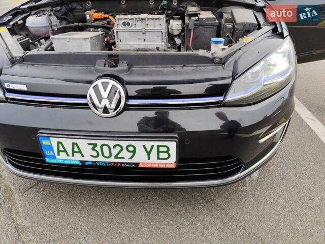 Чорний Фольксваген e-Golf, об'ємом двигуна 0 л та пробігом 77 тис. км за 12900 $, фото 41 на Automoto.ua