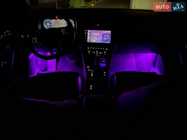 Чорний Фольксваген e-Golf, об'ємом двигуна 0 л та пробігом 119 тис. км за 15499 $, фото 27 на Automoto.ua