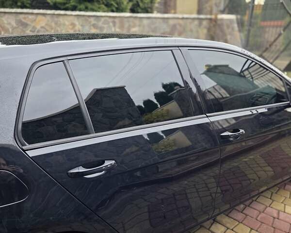Черный Фольксваген e-Golf, объемом двигателя 0 л и пробегом 92 тыс. км за 17000 $, фото 10 на Automoto.ua