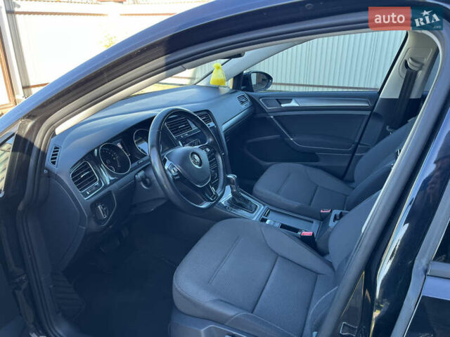 Чорний Фольксваген e-Golf, об'ємом двигуна 0 л та пробігом 51 тис. км за 13700 $, фото 13 на Automoto.ua