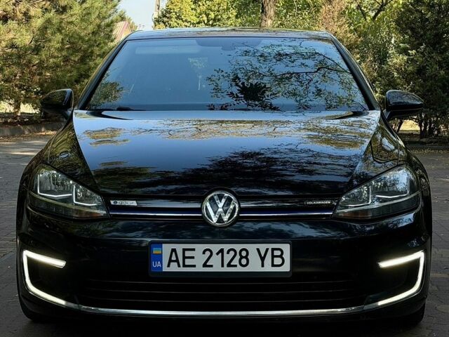 Чорний Фольксваген e-Golf, об'ємом двигуна 0 л та пробігом 135 тис. км за 11700 $, фото 2 на Automoto.ua