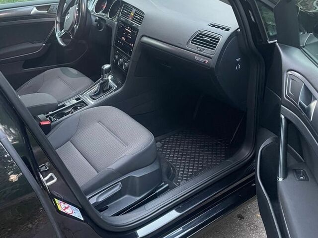 Чорний Фольксваген e-Golf, об'ємом двигуна 0 л та пробігом 143 тис. км за 13100 $, фото 12 на Automoto.ua