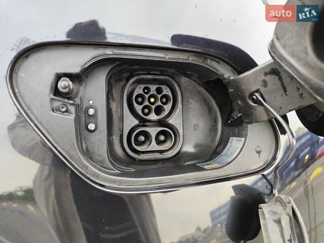 Чорний Фольксваген e-Golf, об'ємом двигуна 0 л та пробігом 77 тис. км за 12900 $, фото 15 на Automoto.ua