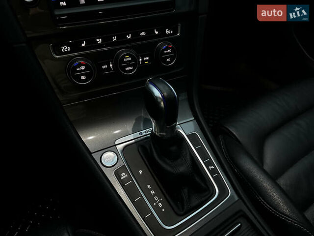 Черный Фольксваген e-Golf, объемом двигателя 0 л и пробегом 91 тыс. км за 8900 $, фото 33 на Automoto.ua