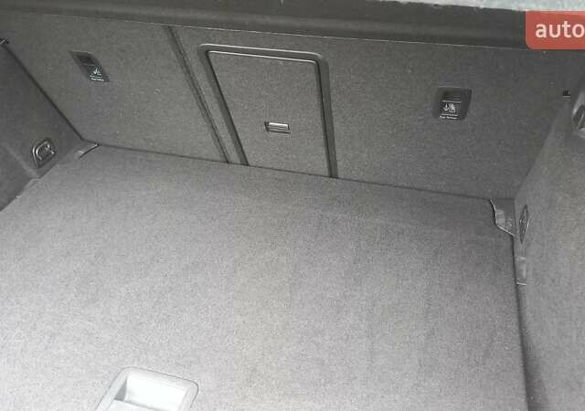 Черный Фольксваген e-Golf, объемом двигателя 0 л и пробегом 190 тыс. км за 12700 $, фото 5 на Automoto.ua