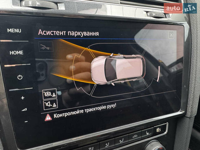 Черный Фольксваген e-Golf, объемом двигателя 0 л и пробегом 125 тыс. км за 16000 $, фото 35 на Automoto.ua