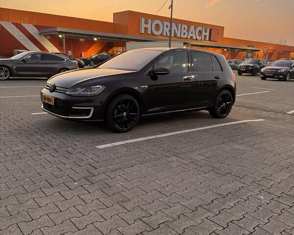 Чорний Фольксваген e-Golf, об'ємом двигуна 0 л та пробігом 166 тис. км за 14597 $, фото 1 на Automoto.ua