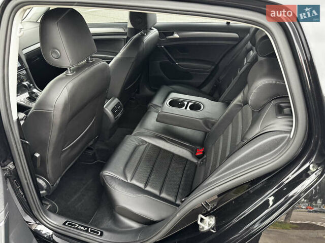 Черный Фольксваген e-Golf, объемом двигателя 0 л и пробегом 125 тыс. км за 16000 $, фото 21 на Automoto.ua