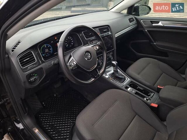 Чорний Фольксваген e-Golf, об'ємом двигуна 0 л та пробігом 140 тис. км за 11800 $, фото 18 на Automoto.ua