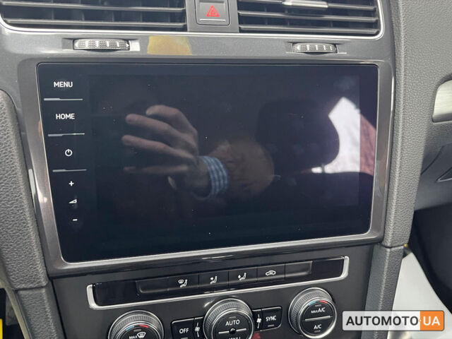 Черный Фольксваген e-Golf, объемом двигателя 36 л и пробегом 41 тыс. км за 14000 $, фото 18 на Automoto.ua