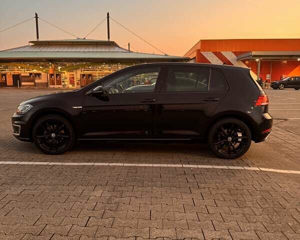 Чорний Фольксваген e-Golf, об'ємом двигуна 0 л та пробігом 166 тис. км за 14597 $, фото 2 на Automoto.ua