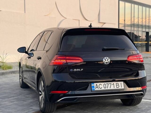 Черный Фольксваген e-Golf, объемом двигателя 0 л и пробегом 0 тыс. км за 15600 $, фото 100 на Automoto.ua