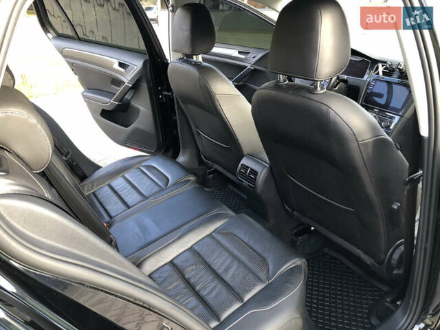 Чорний Фольксваген e-Golf, об'ємом двигуна 0 л та пробігом 89 тис. км за 14500 $, фото 22 на Automoto.ua