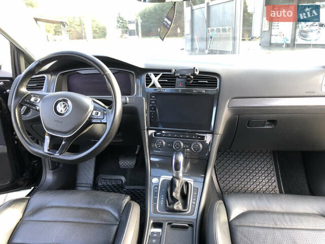 Чорний Фольксваген e-Golf, об'ємом двигуна 0 л та пробігом 89 тис. км за 14500 $, фото 33 на Automoto.ua