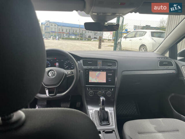 Чорний Фольксваген e-Golf, об'ємом двигуна 0 л та пробігом 155 тис. км за 11500 $, фото 15 на Automoto.ua