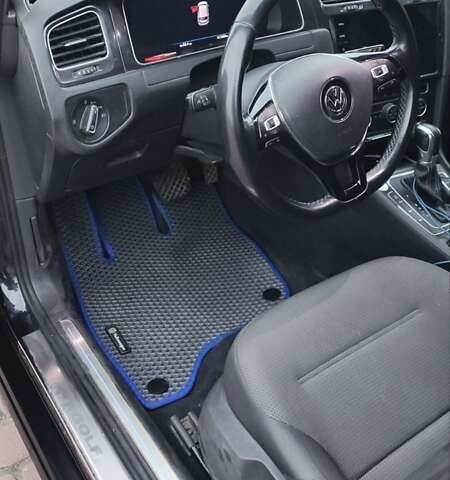 Чорний Фольксваген e-Golf, об'ємом двигуна 0 л та пробігом 162 тис. км за 13200 $, фото 9 на Automoto.ua