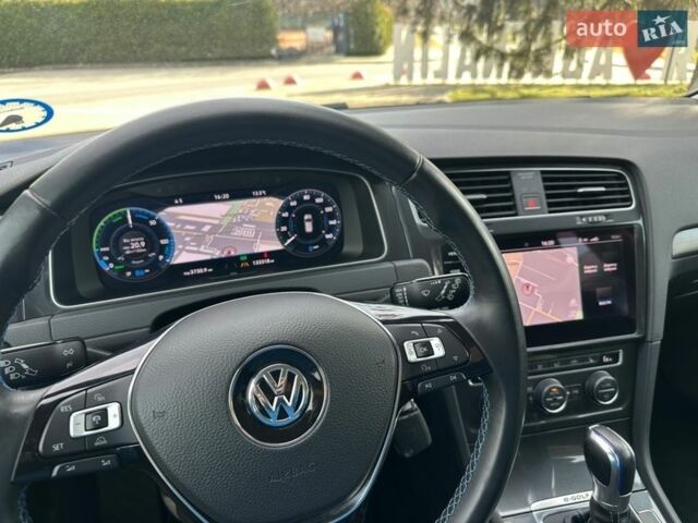 Чорний Фольксваген e-Golf, об'ємом двигуна 0 л та пробігом 133 тис. км за 12150 $, фото 80 на Automoto.ua