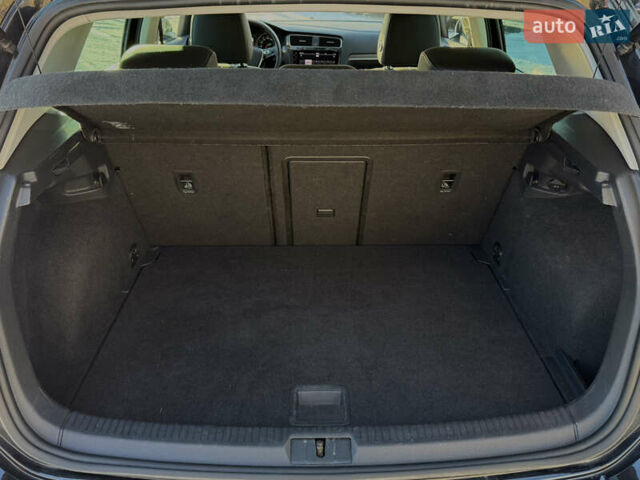 Черный Фольксваген e-Golf, объемом двигателя 0 л и пробегом 114 тыс. км за 12750 $, фото 27 на Automoto.ua